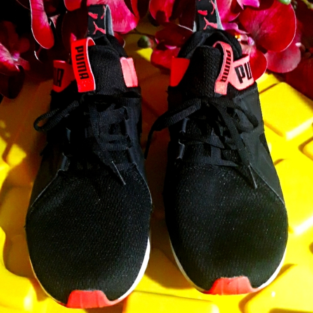 PUMA NEON